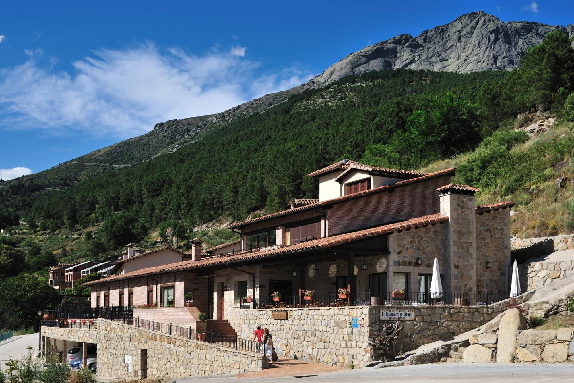 Hotel Rural Y Restaurante, Rinconcito De Gredos Cuevas Del Valle Kültér fotó