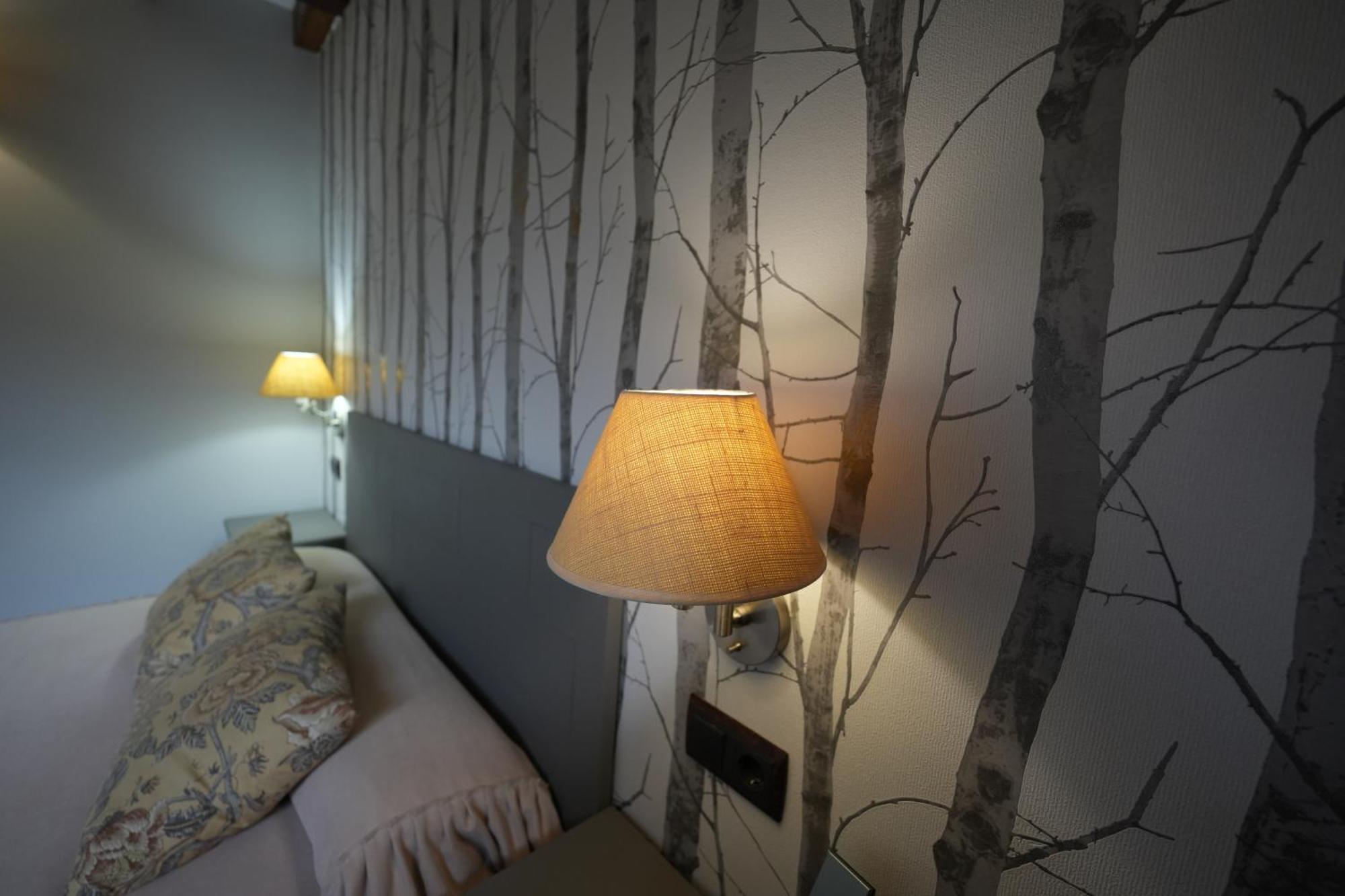 Hotel Rural Y Restaurante, Rinconcito De Gredos Cuevas Del Valle Kültér fotó